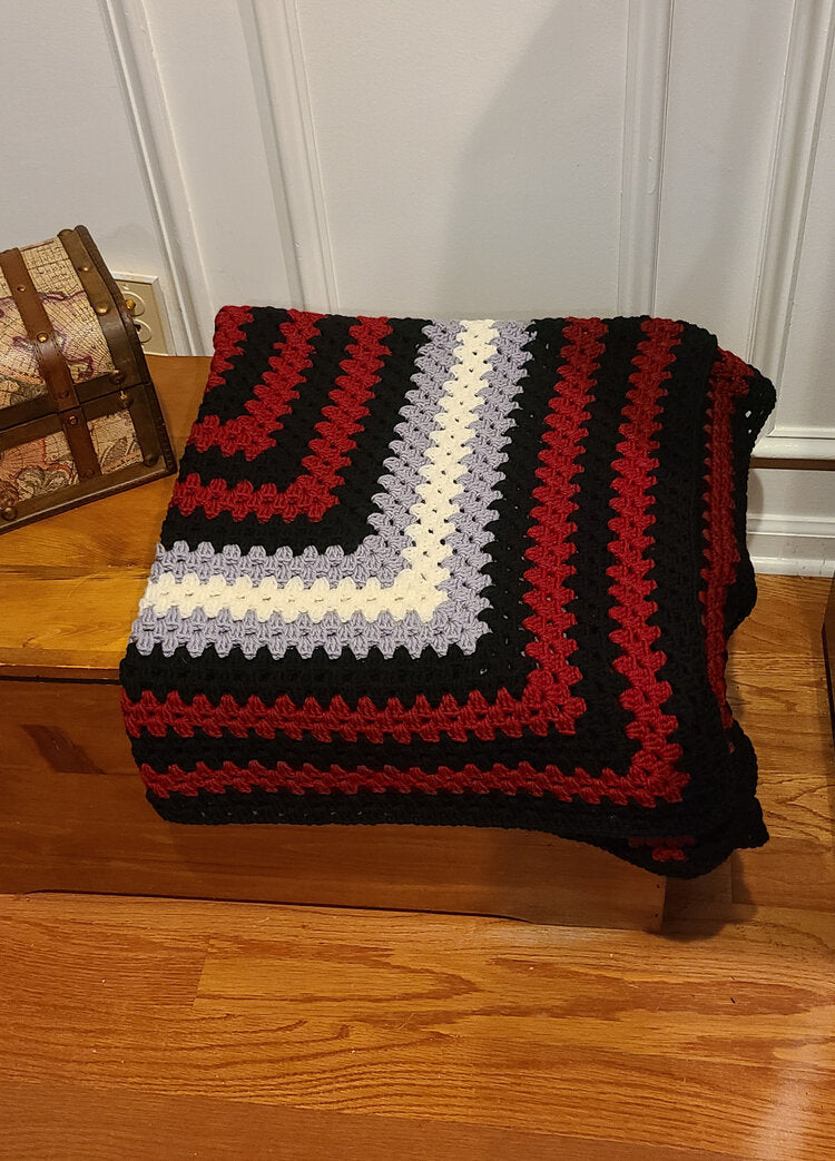 Simple Granny Square Lapghan