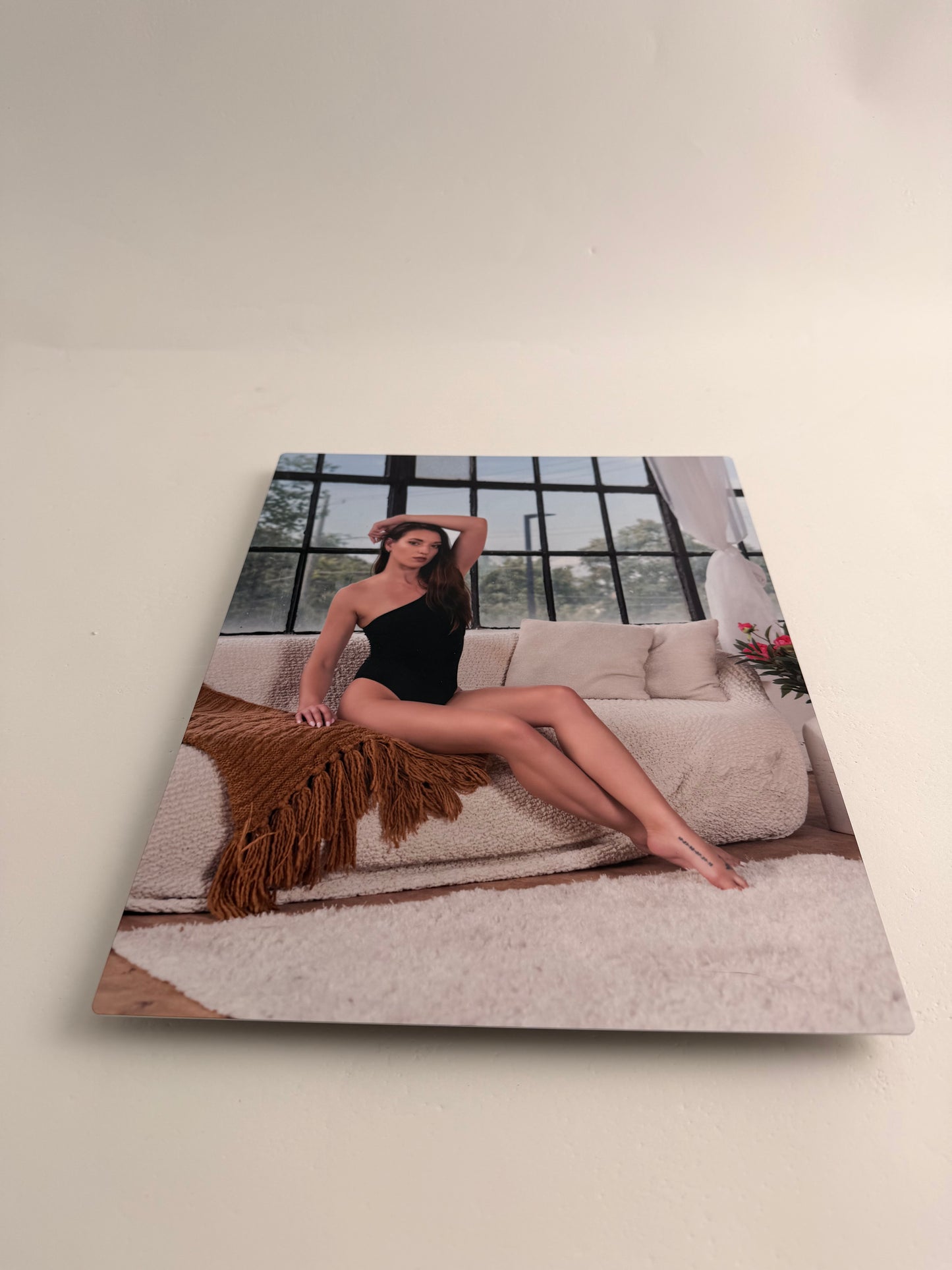 Brunette wall hanger - 11x14 metal print